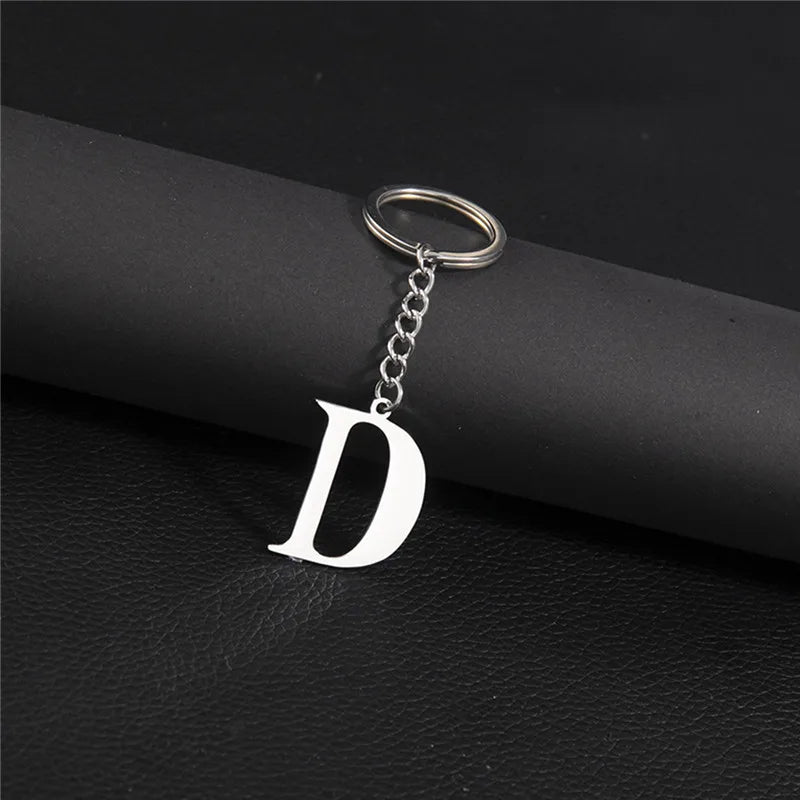 Fashion DIY A-Z Letters Keychain Men Metal Initial Pendant Key Chain Ring Silver Color 26 Alphabet Keyring Bag Accessories