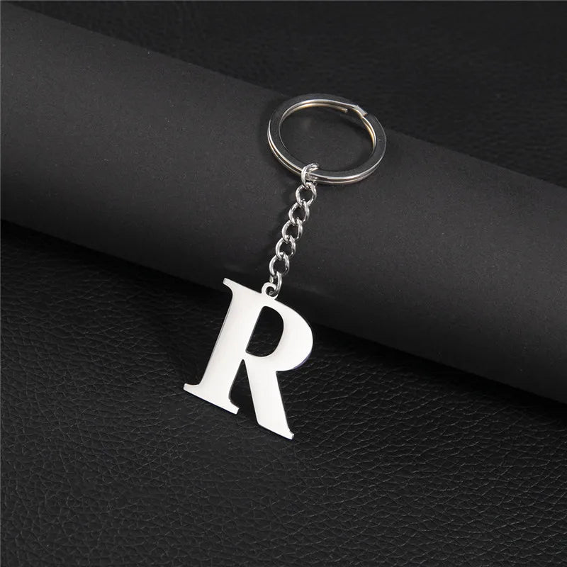 Fashion DIY A-Z Letters Keychain Men Metal Initial Pendant Key Chain Ring Silver Color 26 Alphabet Keyring Bag Accessories